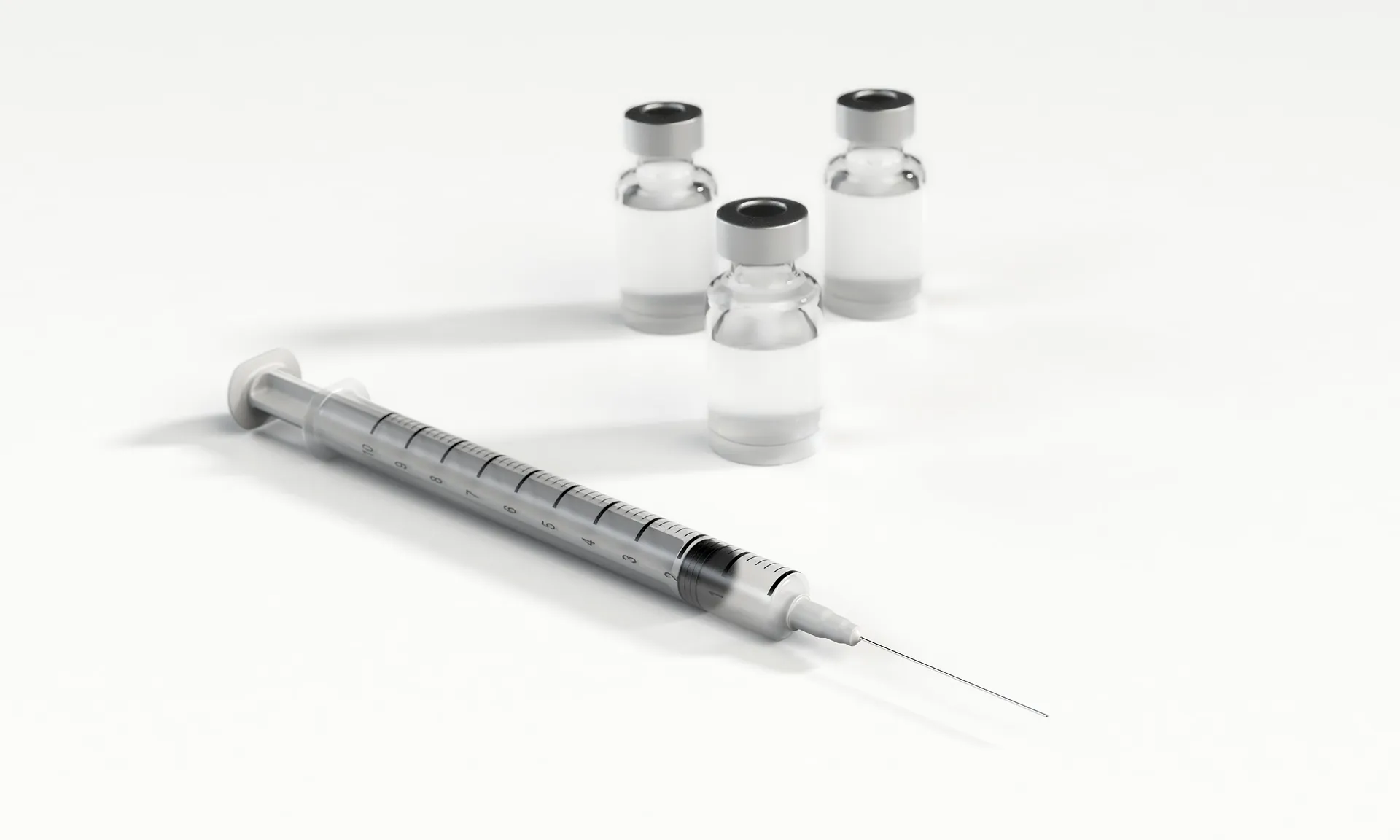 Bei uns gibt es KEINE kostenlosen Influenza, COVID-19, Pneumokokken, Gürtelrose Impfungen!